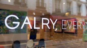 GALRY expose IZa Zaro